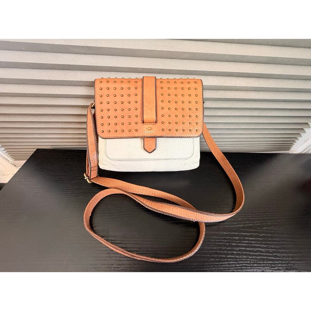 Fossil Ivory & Tan Studded Leather Crossbody Bag Messenger Purse Vintage